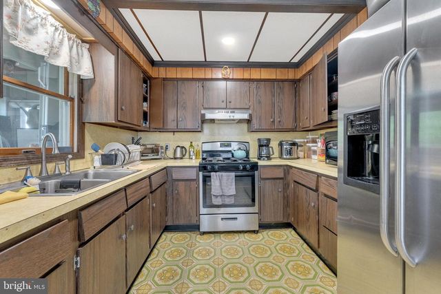 152 DIVISION ST, Trenton, NJ 08611