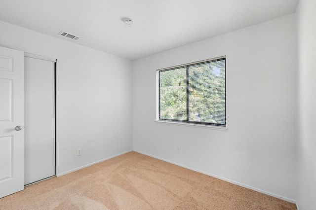 6880 Calvine Rd, Sacramento, CA 95823