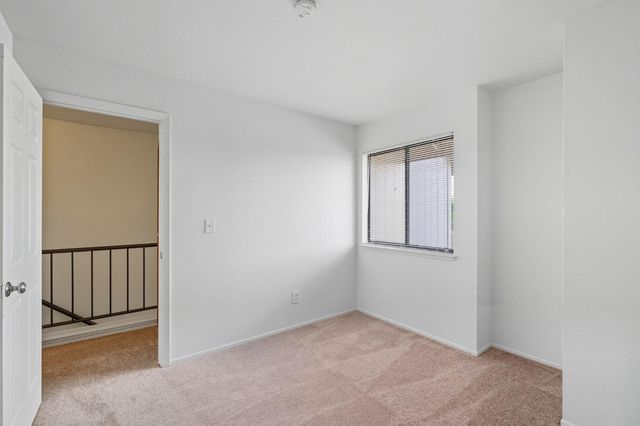 6880 Calvine Rd, Sacramento, CA 95823