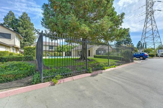 6880 Calvine Rd, Sacramento, CA 95823
