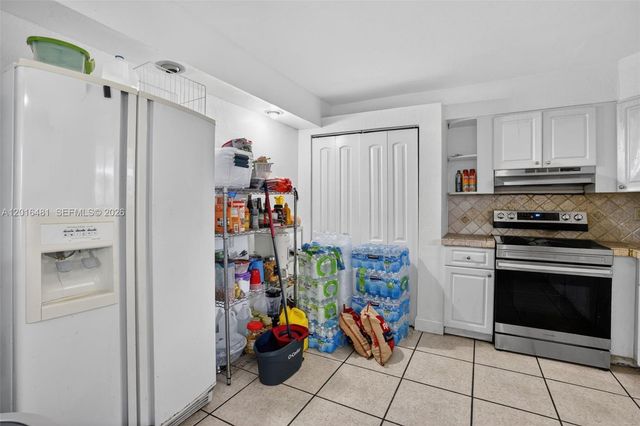 2451 NW 11th St, Miami, FL 33125