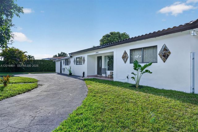2451 NW 11th St, Miami, FL 33125