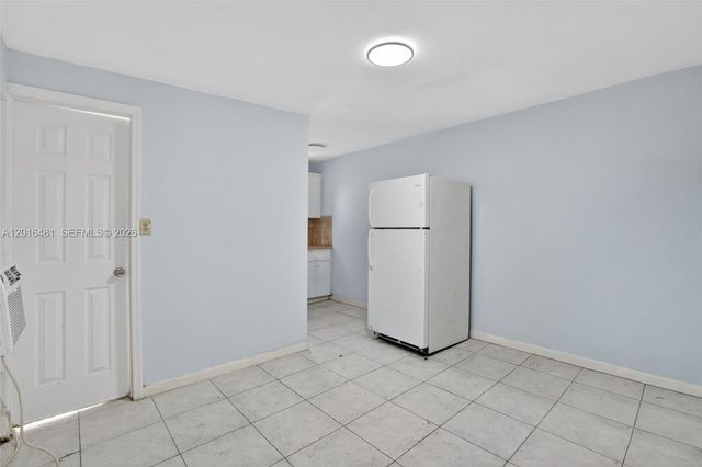 2451 NW 11th St, Miami, FL 33125