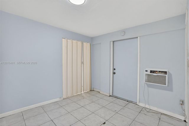 2451 NW 11th St, Miami, FL 33125