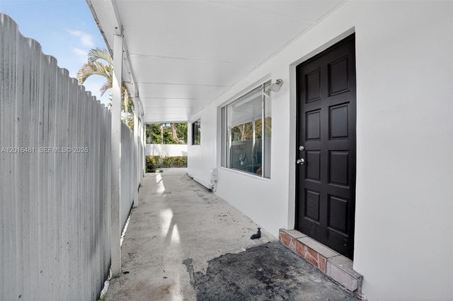 2451 NW 11th St, Miami, FL 33125
