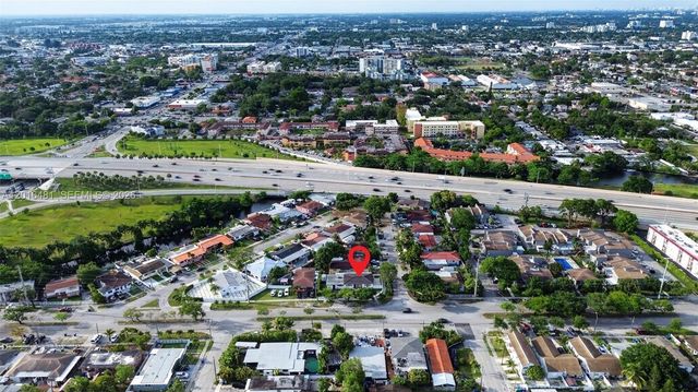 2451 NW 11th St, Miami, FL 33125