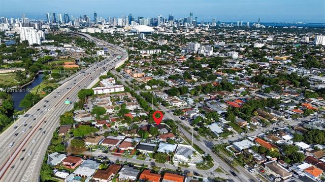 2451 NW 11th St, Miami, FL 33125
