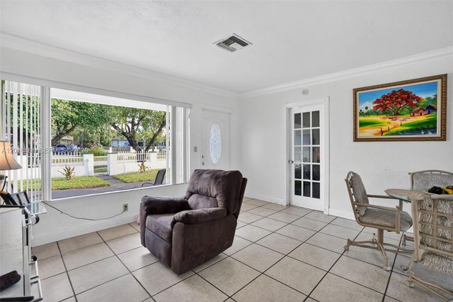 2451 NW 11th St, Miami, FL 33125