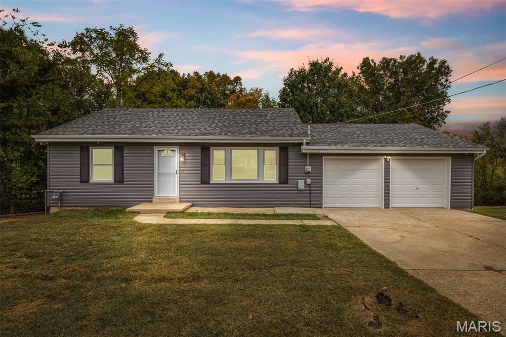12 Milanna Drive, Arnold, MO 63010