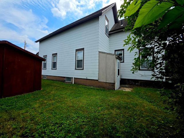 16 Dakin Street, Concord, NH 03301