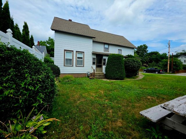16 Dakin Street, Concord, NH 03301