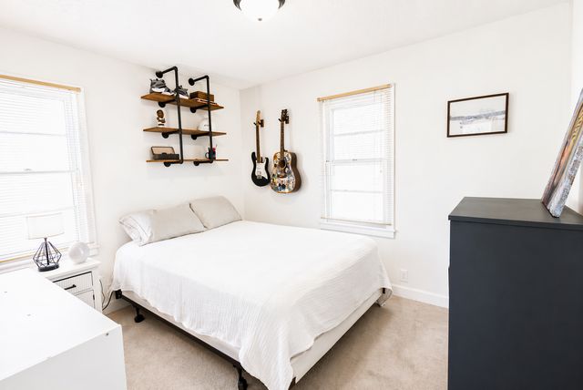 8710 11th Avenue S, Bloomington, MN 55420