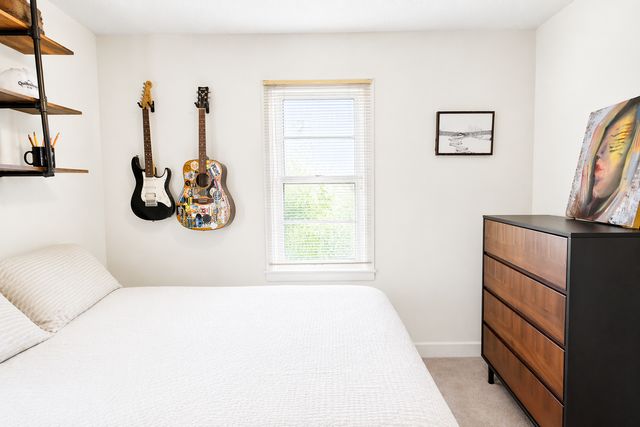 8710 11th Avenue S, Bloomington, MN 55420