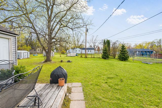 8710 11th Avenue S, Bloomington, MN 55420