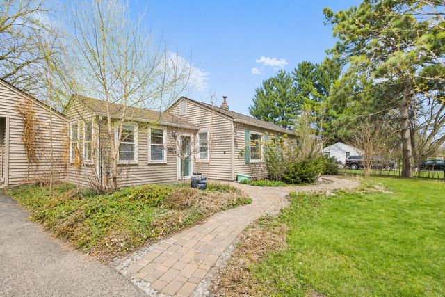 8710 11th Avenue S, Bloomington, MN 55420