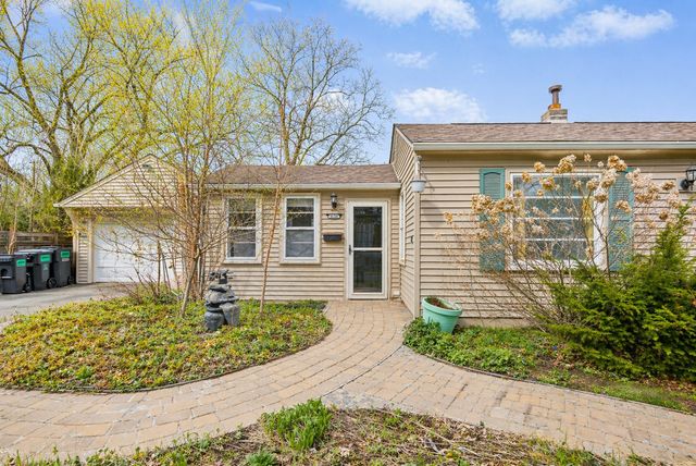 8710 11th Avenue S, Bloomington, MN 55420