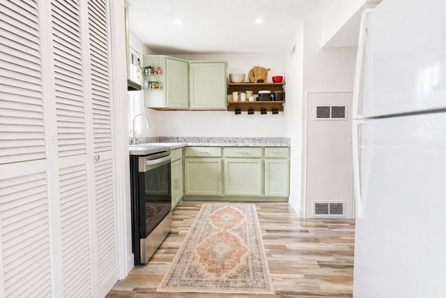 8710 11th Avenue S, Bloomington, MN 55420