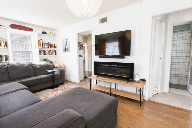 8710 11th Avenue S, Bloomington, MN 55420