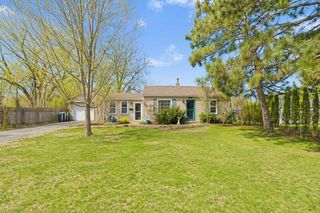 8710 11th Avenue S, Bloomington, MN 55420