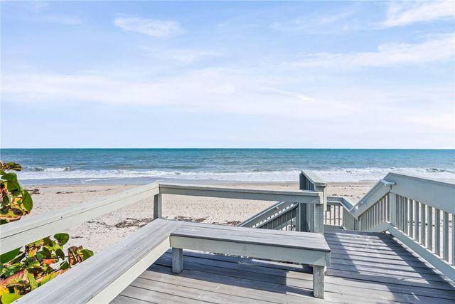 5300 Highway A1a None 206, Vero Beach, FL 32963