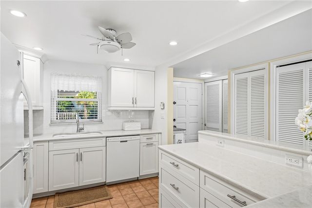 5300 Highway A1a None 206, Vero Beach, FL 32963
