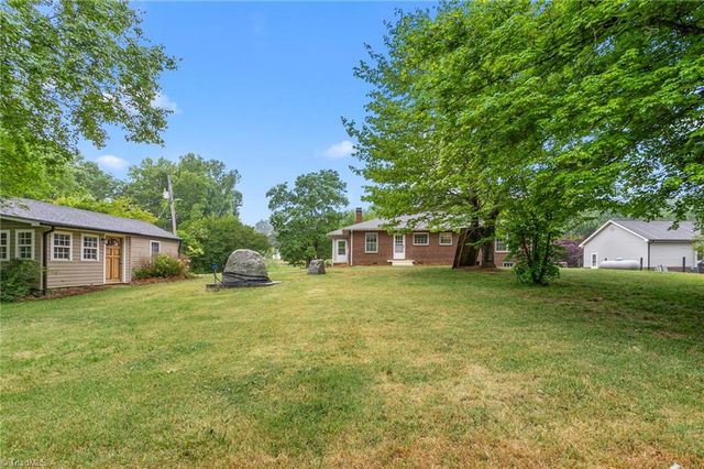 1448 Briarcliff Drive, Asheboro, NC 27205