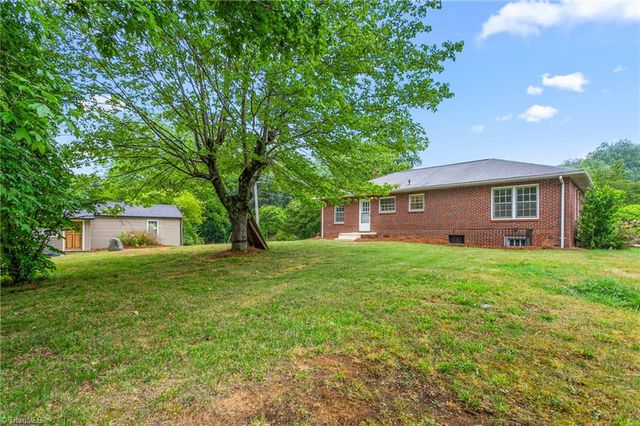 1448 Briarcliff Drive, Asheboro, NC 27205