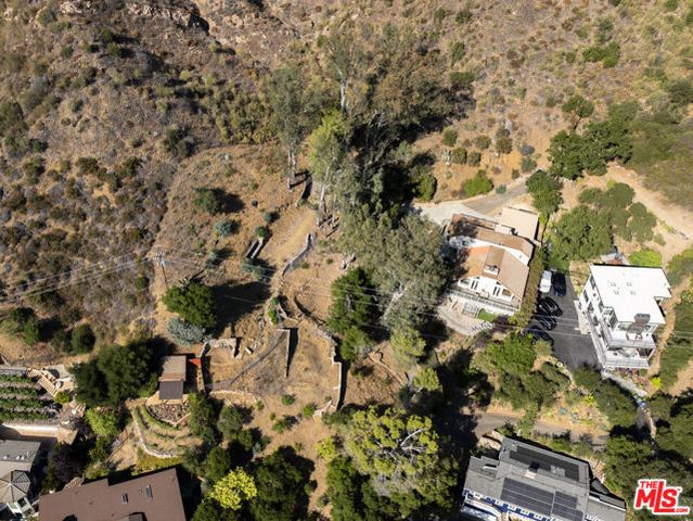 2100 Lakeshore Drive, Agoura Hills, CA 91301