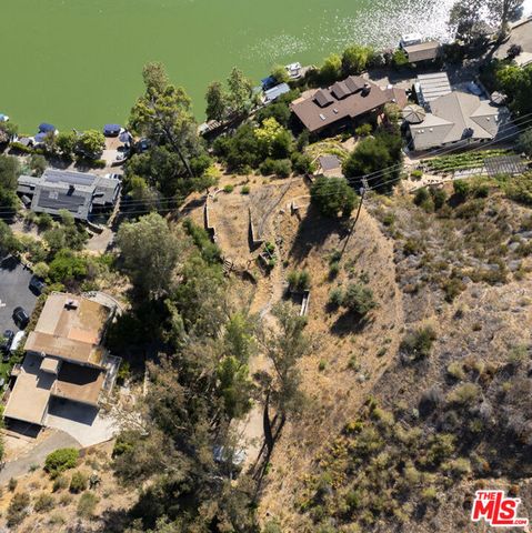 2100 Lakeshore Drive, Agoura Hills, CA 91301