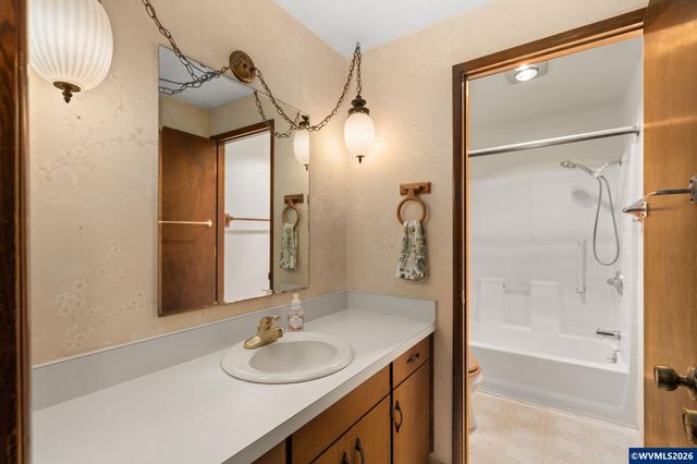 33728 SE Terra Cir, Corvallis, OR 97333
