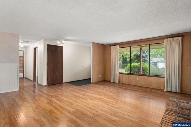 33728 SE Terra Cir, Corvallis, OR 97333