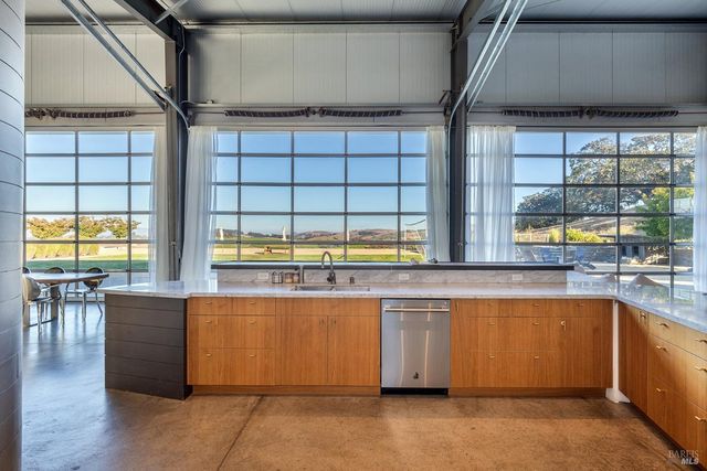 3545 Bloomfield Rd, Sebastopol, CA 95472