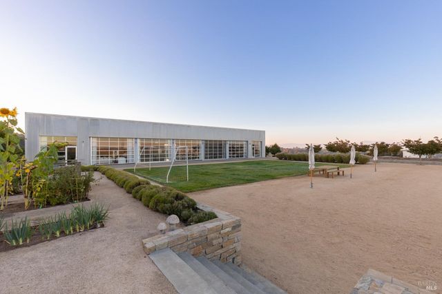 3545 Bloomfield Rd, Sebastopol, CA 95472