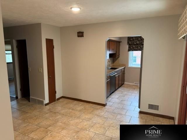 2410 S 84th Street, Omaha, NE 68124