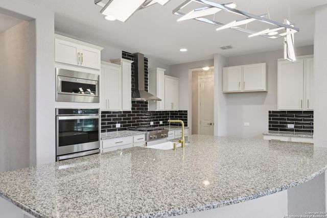 333 Canon Hill, Spring Branch, TX 78070