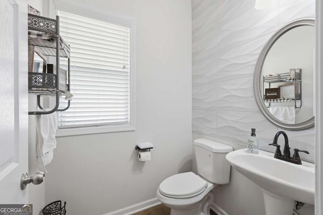 2252 Jasmine Glenn Drive, Buford, GA 30519