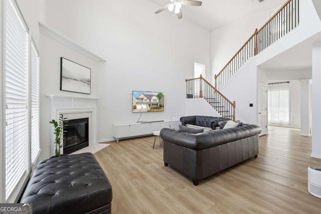 2252 Jasmine Glenn Drive, Buford, GA 30519
