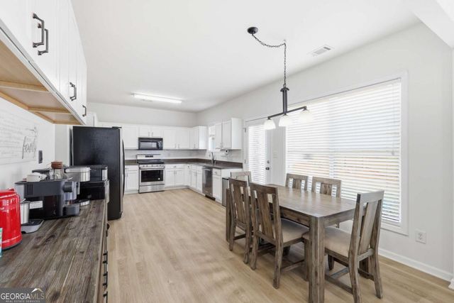 2252 Jasmine Glenn Drive, Buford, GA 30519