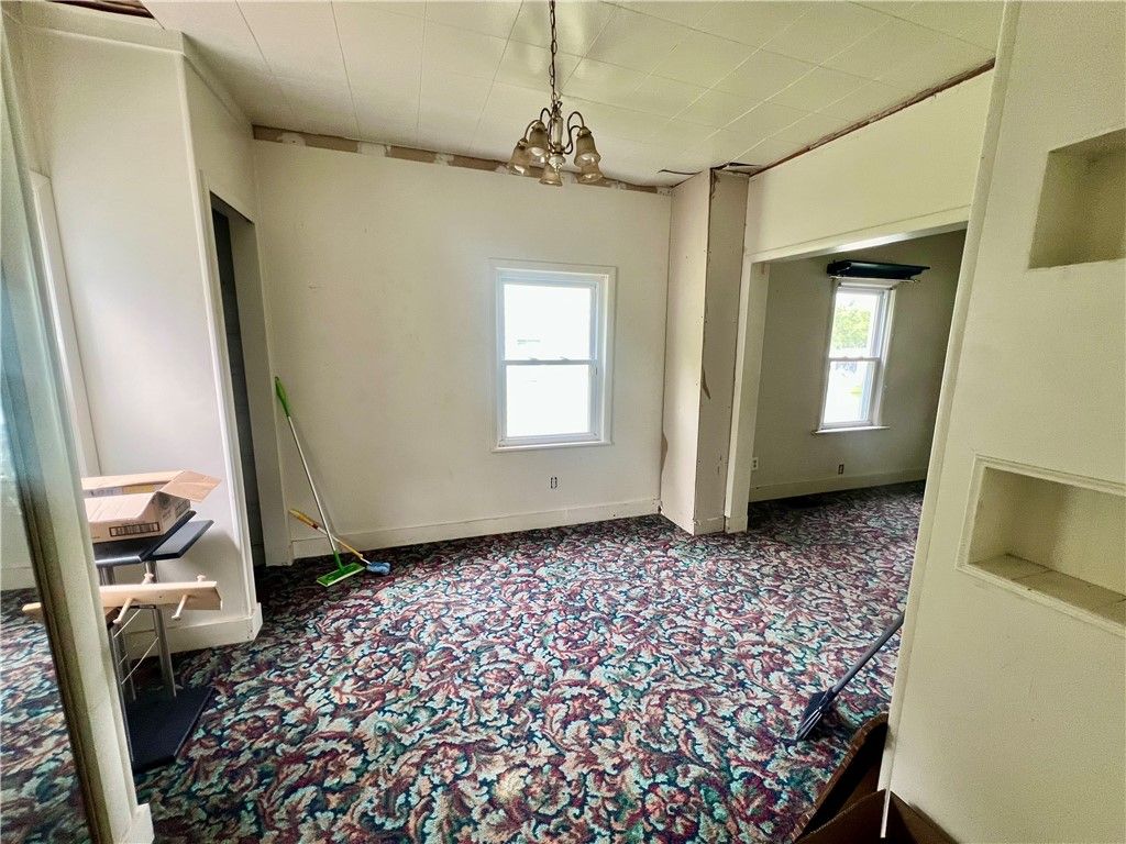Image 6 of property listing at 3019 Mercer Rd, Neshannock Twp, PA 16105