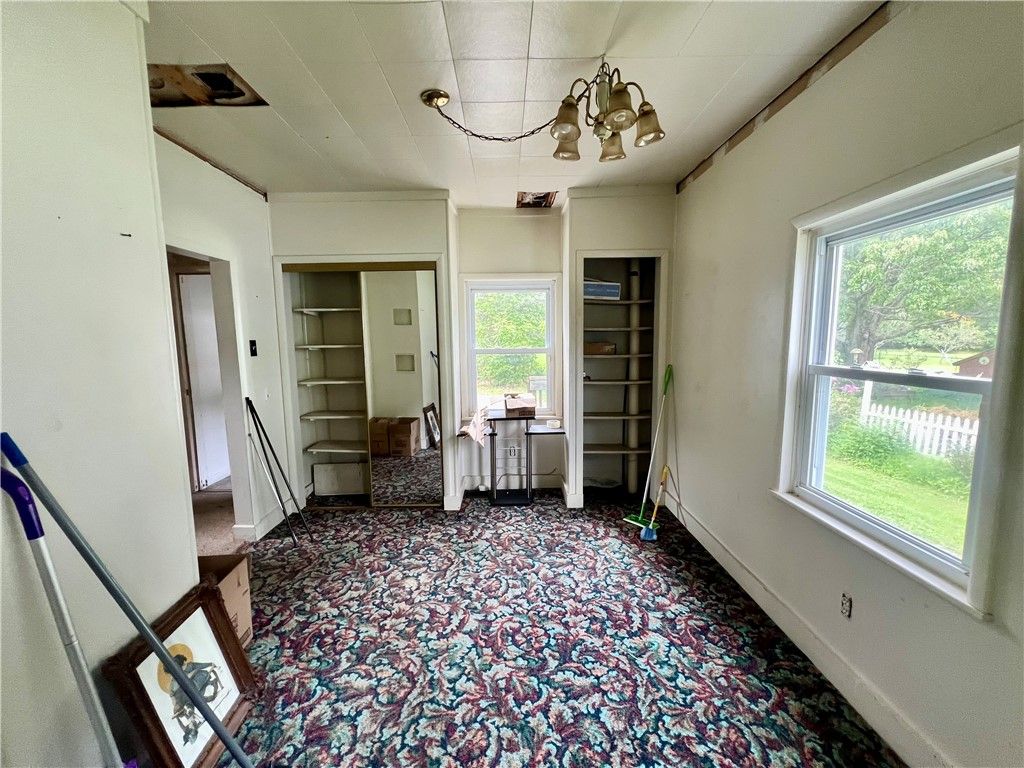 Image 7 of property listing at 3019 Mercer Rd, Neshannock Twp, PA 16105