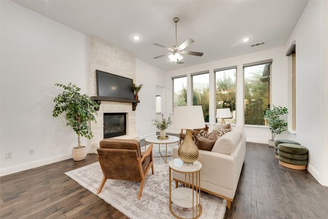 10800 Runner Oak Road, Flower Mound, TX 76226