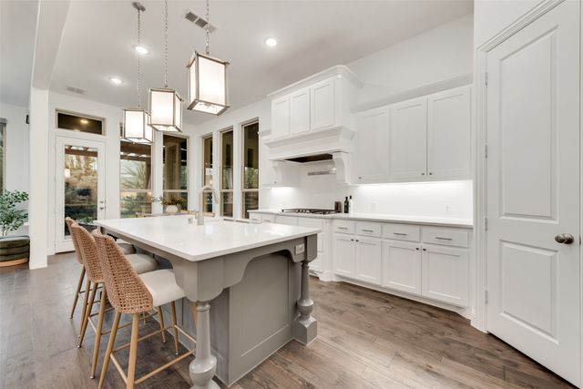 10800 Runner Oak Road, Flower Mound, TX 76226