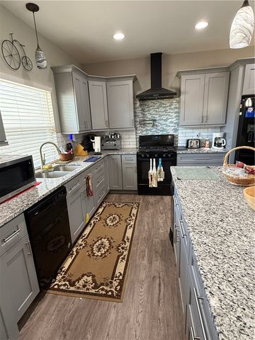 20010 W Vanzant Road, Springdale, AR 72764