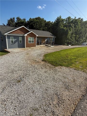 20010 W Vanzant Road, Springdale, AR 72764