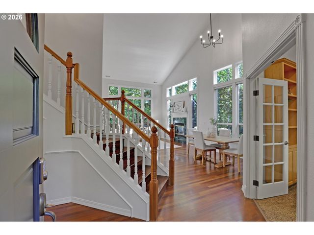9583 Nw RANDALL Ln, Portland, OR 97229