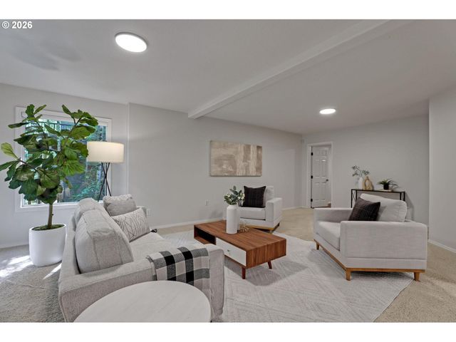 9583 Nw RANDALL Ln, Portland, OR 97229