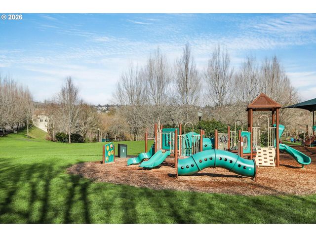 9583 Nw RANDALL Ln, Portland, OR 97229