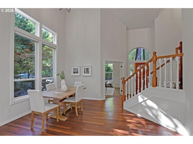 9583 Nw RANDALL Ln, Portland, OR 97229