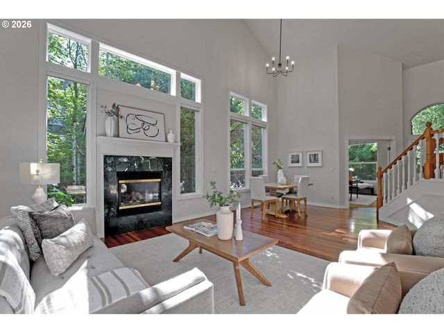 9583 Nw RANDALL Ln, Portland, OR 97229
