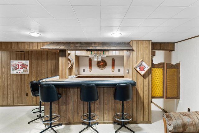 5865 S Delaware AVENUE, Cudahy, WI 53110